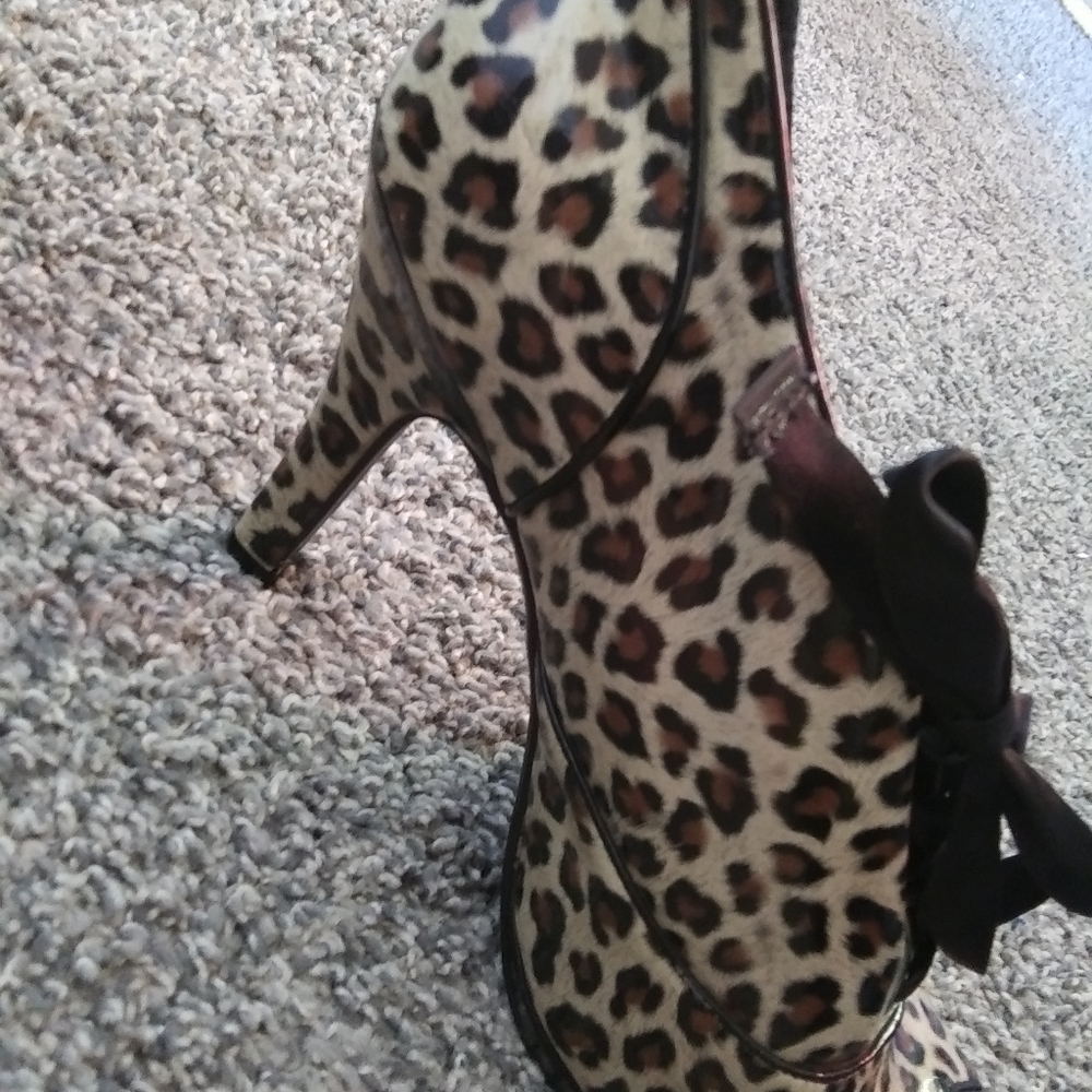 High Heels - Picture 2 of 4
